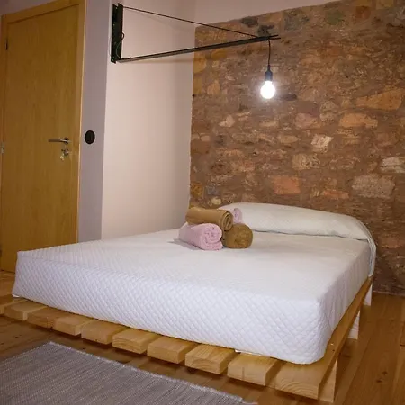 Vale Maias - * Laborins