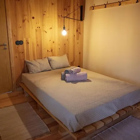 Vale Maias - * Laborins