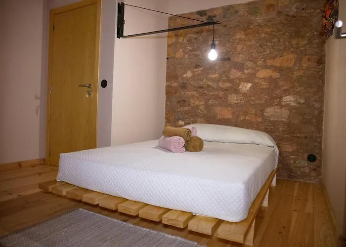 Vale Maias - * Laborins