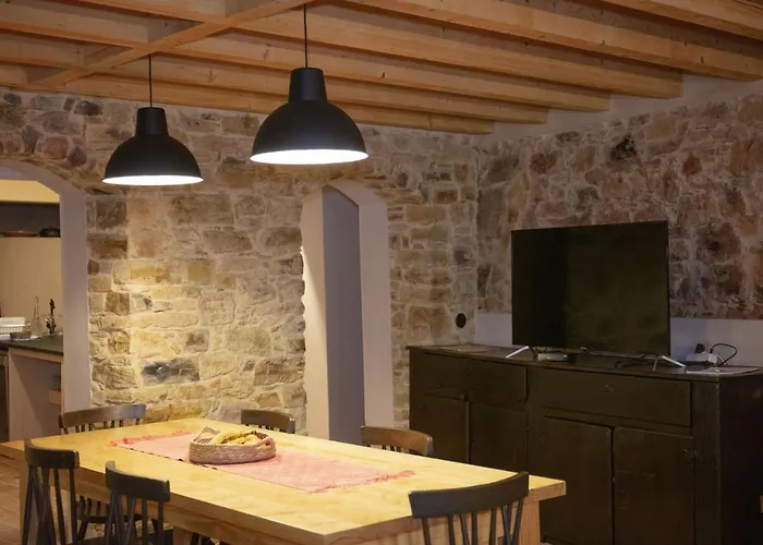 Vale Maias - Casa de Campo