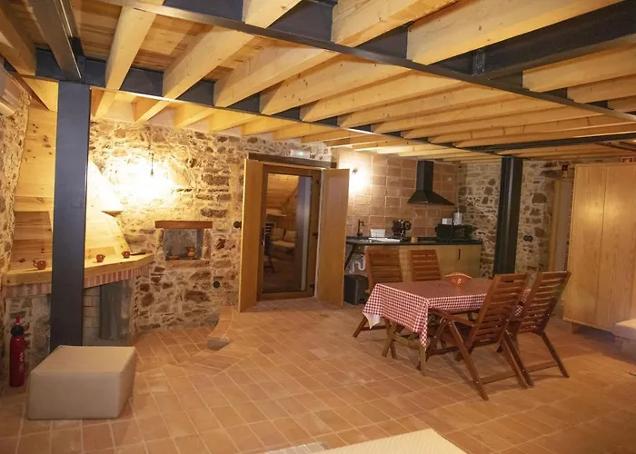 Vale Maias - Casa de Campo