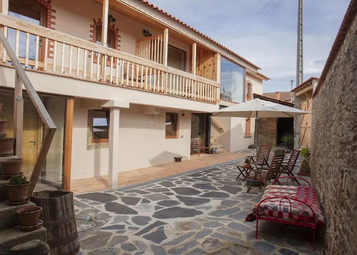 Vale Maias - * Laborins